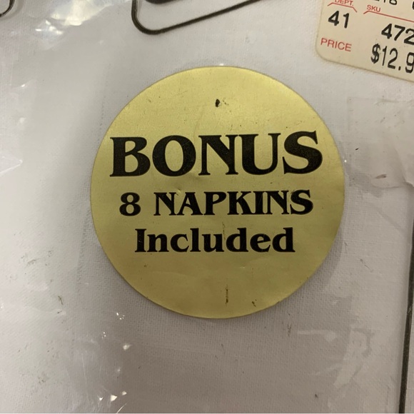 TABLECLOTH & 8 NAPKINS 100% cotton Victorian tatting round 66x66 NEW OLD STOCK - Picture 10 of 12